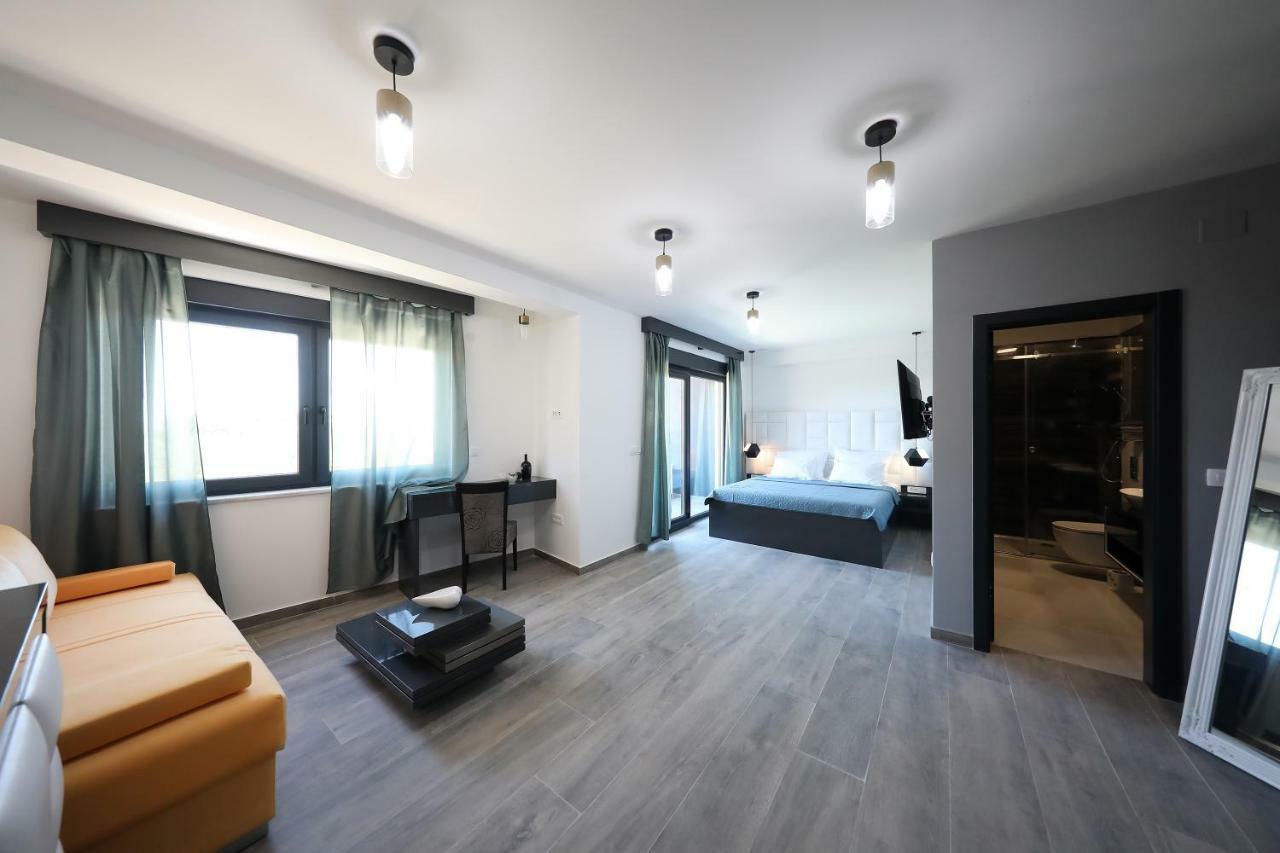 Boutique Residence Cosmopolis Bibinje Exterior photo