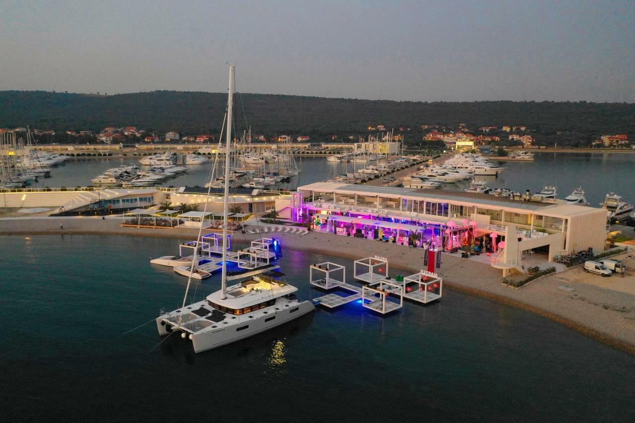 Boutique Residence Cosmopolis Bibinje Exterior photo